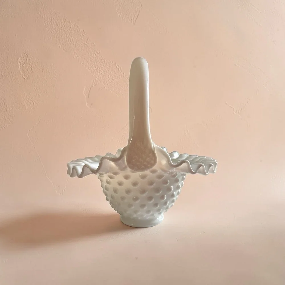 Vintage Fenton White Milk Glass Hobnail Basket w/Handle. Candy Trinket Bowl. EC